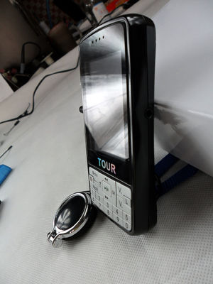 Odtwarzanie multimediów 007B System automatycznego przewodnika z 3,5-calowym ekranem LCD